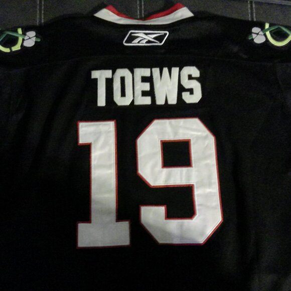 JONATHAN TOEWS CHICAGO BLACKHAWKS BLACK REEBOK PREMIER JERSEY XX-Large - Picture 12 of 14
